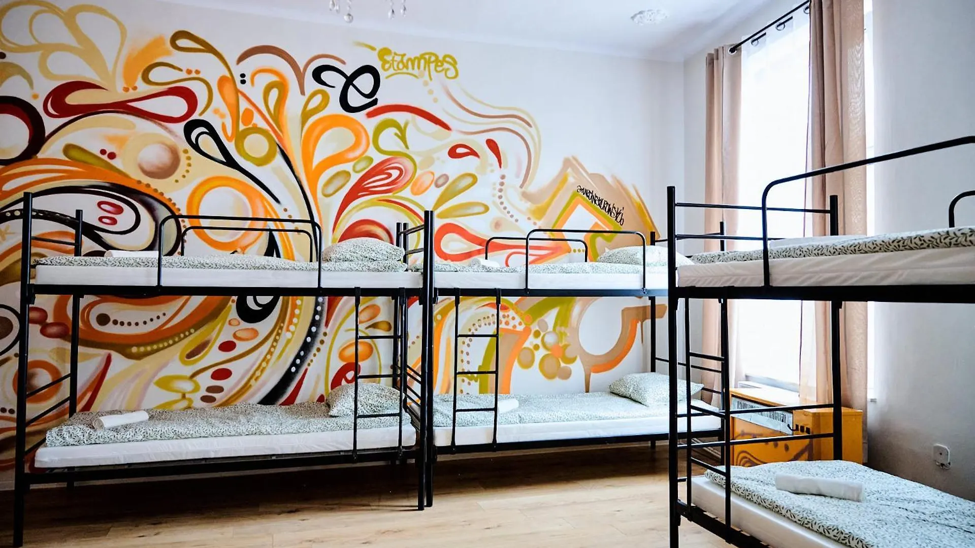 Hostel Graffiti Cracovia Polonia